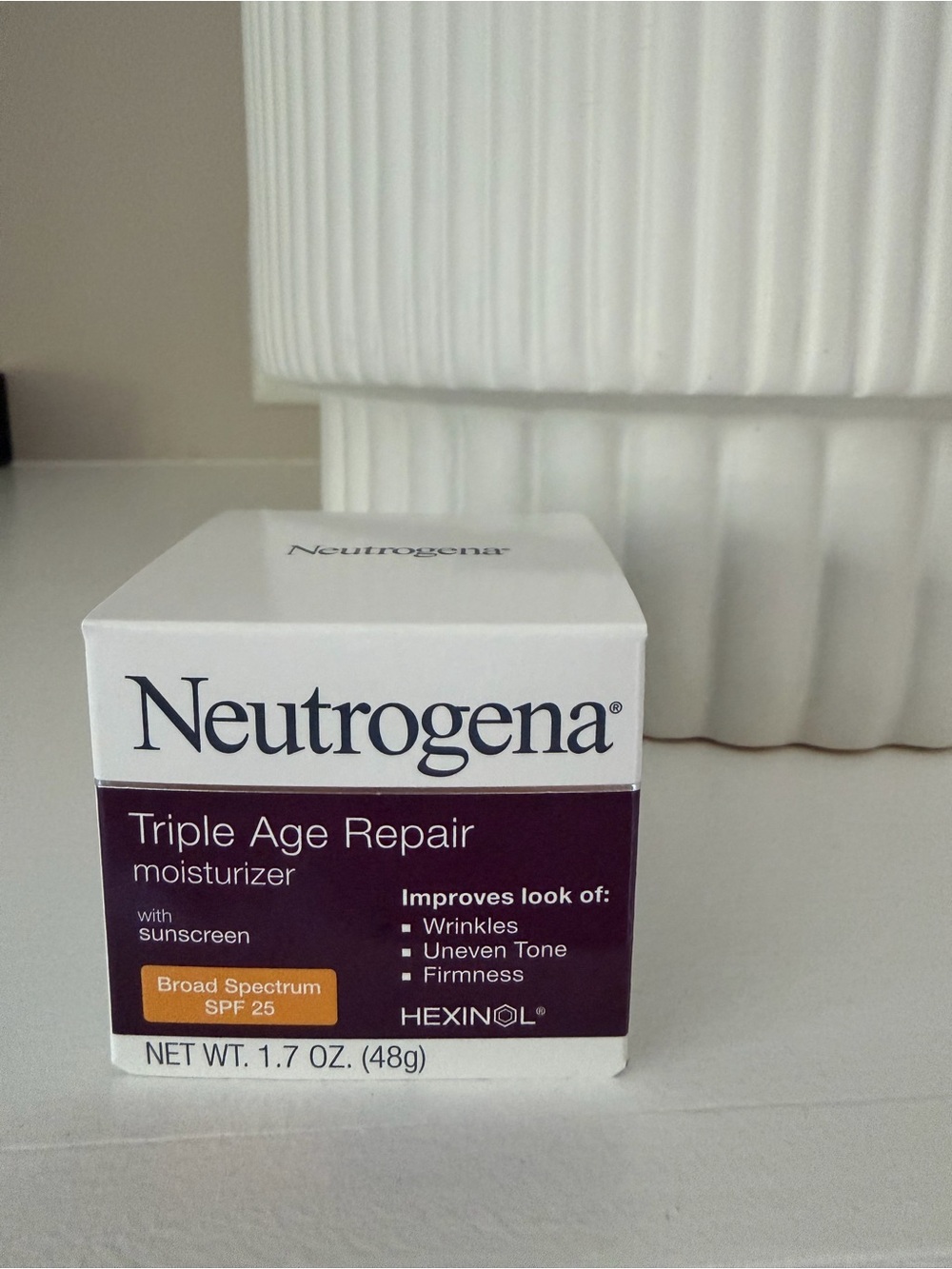 Neutrogena Triple Age Repair Moisturizer — White & Plum